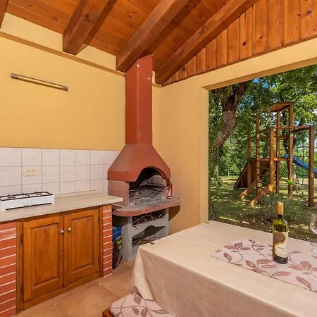 Holiday home Fragola *