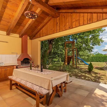 Holiday home Fragola *