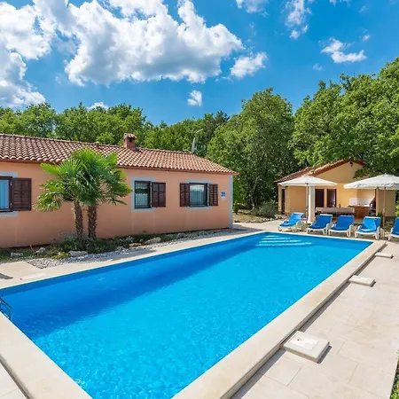 Fragola Holiday home